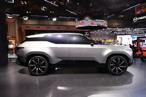 Toyota Land Cruiser điện có thể ra mắt trong 2 năm tới, cạnh tranh tiểu G-Class- Ảnh 2. Phiên bản concept Land Cruiser SE thuần điện ra mắt vào cuối năm 2023 đã gây bất ngờ lớn và cũng chứng minh tham vọng mở rộng đội hình Land Cruiser của Toyota - Ảnh: Carscoops