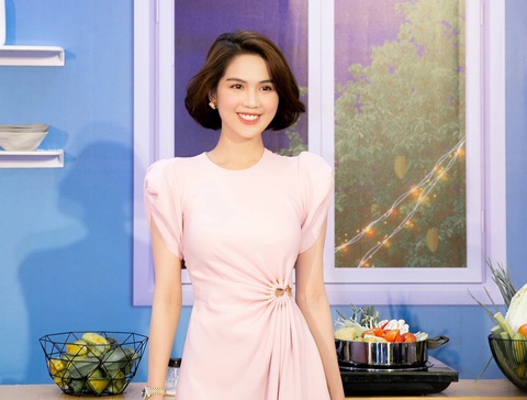 Ngọc Trinh hứa sẽ thực hiện những hoạt động còn dang dở để giúp các gia đình có hoàn cảnh khó khăn - Ảnh: Facebook nhân vật Ngọc Trinh hứa sẽ thực hiện những hoạt động còn dang dở để giúp các gia đình có hoàn cảnh khó khăn - Ảnh: Facebook nhân vật
