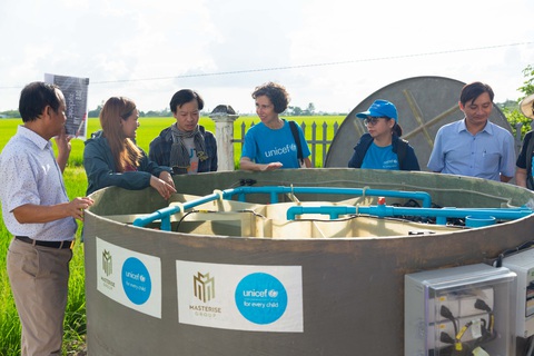 Tiềm năng nhân rộng nhà vệ sinh không phát thải tại Việt Nam- Ảnh 1. Bể Aquonic đã được lắp đặt và đi vào vận hành từ tháng 11-2023, tại Trường tiểu học Long Phú C (Sóc Trăng). Ảnh: UNICEF Việt Nam
