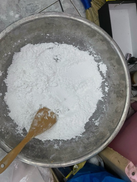 Công an TP.HCM triệt phá 2 đường dây bào chế ma túy- Ảnh 7. Nguyên liệu bào chế ma túy - Ảnh: Công an cung cấp
