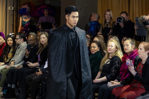 Danh Chiếu Linh trình diễn thời trang tại New York Couture Fashion Week - Ảnh: BTC Danh Chiếu Linh trình diễn thời trang tại New York Couture Fashion Week - Ảnh: BTC