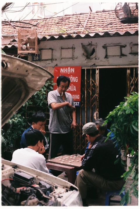 Những điều cuối cùng cho ngày cuối năm- Ảnh 7. Đánh cờ - Ảnh: KIM GIANG