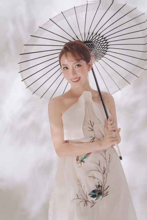Thu Trang - Tiến Luật tiết lộ kế hoạch Tết ở sân khấu kịch- Ảnh 3. Thu Trang tiết lộ cặp đôi dành thời gian tham gia diễn kịch Tết như mọi năm