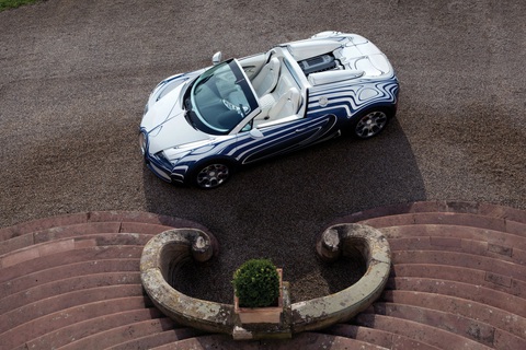 Bugatti tạo ra xe sứ duy nhất thế giới giá 43 tỉ đồng- Ảnh 4. Bugatti tạo ra xe sứ duy nhất thế giới giá 43 tỉ đồng- Ảnh 4.