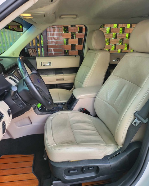 Chủ xe Ford Flex hàng hiếm tại Việt Nam: 'Đáng chơi như Explorer bản độc'- Ảnh 17. Chủ xe Ford Flex hàng hiếm tại Việt Nam: 'Đáng chơi như Explorer bản độc'- Ảnh 17.