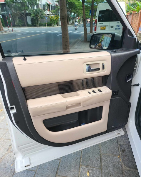 Chủ xe Ford Flex hàng hiếm tại Việt Nam: 'Đáng chơi như Explorer bản độc'- Ảnh 15. Chủ xe Ford Flex hàng hiếm tại Việt Nam: 'Đáng chơi như Explorer bản độc'- Ảnh 15.