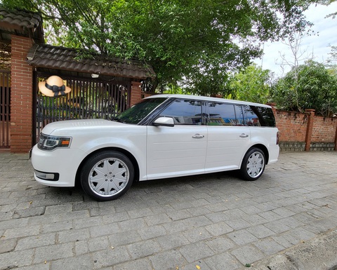 Chủ xe Ford Flex hàng hiếm tại Việt Nam: 'Đáng chơi như Explorer bản độc'- Ảnh 10. Chủ xe Ford Flex hàng hiếm tại Việt Nam: 'Đáng chơi như Explorer bản độc'- Ảnh 10.