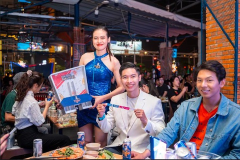 Khách tiếc khi Với sự tham gia của hơn 200 hàng quán, chiến dịch "Chuyến xe Tiger miễn phí" đã mang lại sự khởi sắc tích cực cho giới kinh doanh ăn uống trong những ngày cuối năm