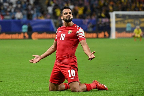 Mùng 1 Tết, xem chung kết Asian Cup 2023 trên kênh nào?- Ảnh 3. Al-Tamari là niềm hy vọng số một giúp Jordan vô địch Asian Cup lần đầu tiên trong lịch sử - Ảnh: REUTERS
