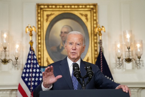 Tổng thống Mỹ chỉ trích: Israel đã vượt quá giới hạn ở Gaza- Ảnh 1. Tổng thống Mỹ Joe Biden phát biểu tại Nhà Trắng hôm 8-2 - Ảnh: Reuters