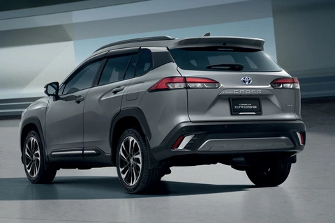 Toyota Corolla Cross 2025 ra mắt Đông Nam Á, về Việt Nam sau Tết- Ảnh 3. Đèn hậu LED tại đuôi xe được cập nhật giao diện - Ảnh: Toyota
