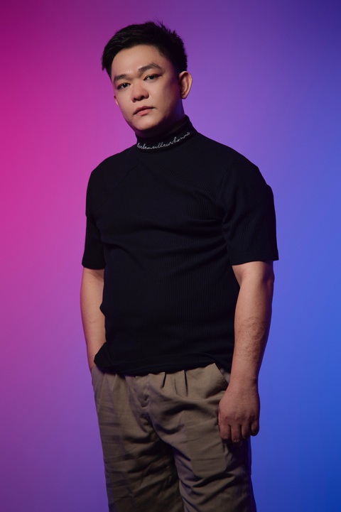 'Hit maker' Đông Thiên Đức bắt tay bạn thân 10 năm S Quang Ngọc tạo hit- Ảnh 2. Đông Thiên Đức viết riêng ca khúc vè chuyện tình không may của S Quang Ngọc