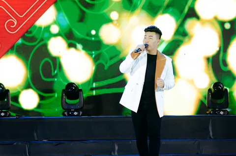 Hamlet Trương nhận sai, tiếp thu góp ý của khán giả, sửa từ Hamlet Trương nhận sai, tiếp thu góp ý của khán giả, sửa từ