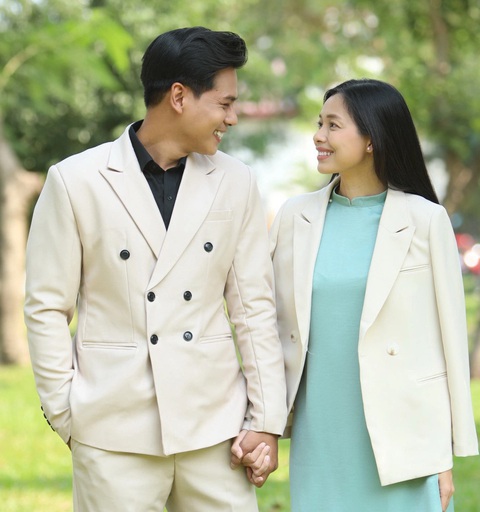 Diễn viên Xuân Văn và Triệu An trong phim Diễn viên Xuân Văn và Triệu An trong phim