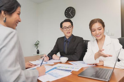 3 bí quyết để trở thành newbie luôn 'được lòng' sếp- Ảnh 3. Newbie thường đặc trưng bởi sự không quen thuộc với lĩnh vực hoặc công việc mình đang tham gia - Nguồn: Freepik