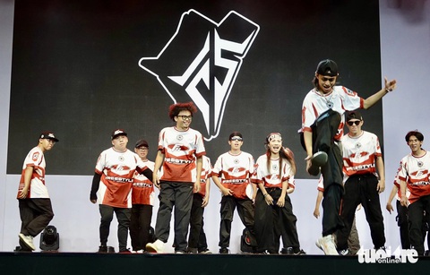 Phần trình diễn của nhóm FreeStyle Crew - Ảnh: T.T.D. Phần trình diễn của nhóm FreeStyle Crew - Ảnh: T.T.D.