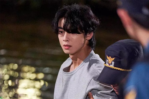 Phim báo thù Wonderful World gây sốt dù Cha Eun Woo bị chê diễn đơ- Ảnh 2. Diễn xuất của Cha Eun Woo bị chê thiếu đột phá - Ảnh: Soompi