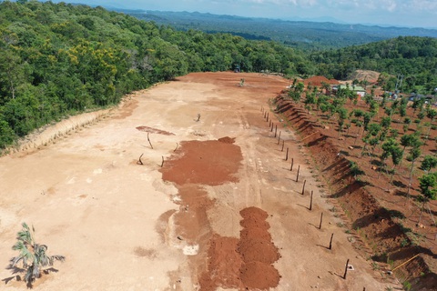 Hiện trạng khu vực đất bị đào xới làm biến dạng năm 2020 và ông Diễn đã bi xử phạt, yêu cầu khôi phục hiệm trạng - Ảnh: TRUNG TÂN Hiện trạng khu vực đất bị đào xới làm biến dạng năm 2020 và ông Diễn đã bị xử phạt, yêu cầu khôi phục hiện trạng - Ảnh: TRUNG TÂN