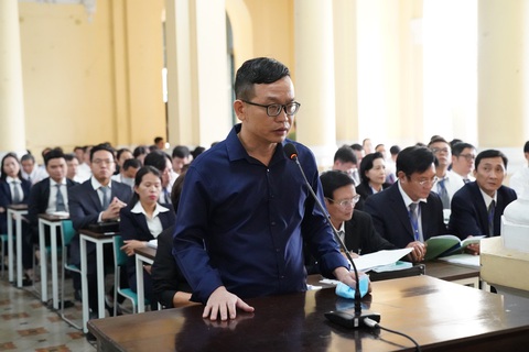 Vụ Vạn Thịnh Phát: Cựu lãnh đạo SCB thất vọng về bà Trương Mỹ Lan- Ảnh 3. Bị cáo Tạ Chiêu Trung tại tòa - Ảnh: HOÀNG HÙNG