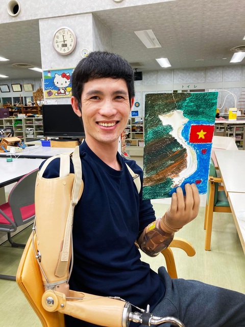Anh Tô Hữu Sỹ khi điều trị ở Nhật - Ảnh do nhân vật cung cấp Anh Tô Hữu Sỹ khi điều trị ở Nhật