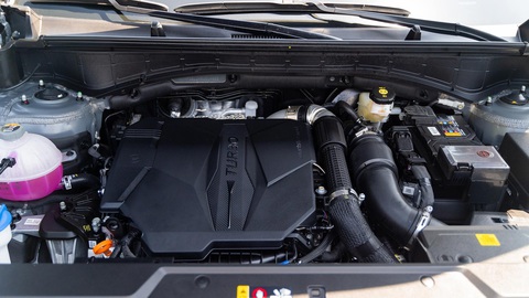Trước mắt, Hyundai Santa Fe 2024 ở Đông Nam Á chưa có động cơ hybrid như ở một số thị trường khác - Ảnh: Top Gear Philippines