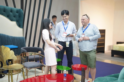 Ngành gỗ có cơ hội bứt phá trong năm 2025- Ảnh 1. Suốt 4 ngày từ 6-3 đến 9-3, triển lãm đã thu hút được hơn 20.000 khách tham quan. Trong đó, gần 4.000 khách mua hàng quốc tế đến tham dự - Ảnh: Hawa