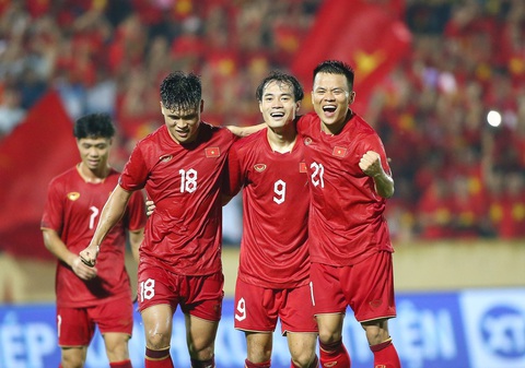 'Cuộc chiến' sân Hàng Đẫy: Đội nào phải ra đi?- Ảnh 3. Hôm nay 11-3 công bố danh sách tập trung đội tuyển Việt Nam đấu Indonesia - Ảnh: HOÀNG TÙNG