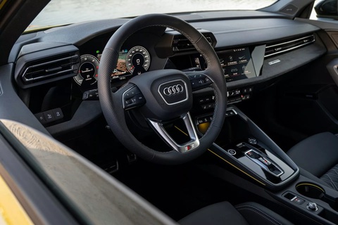 Audi A3 2025 ra mắt, thêm bản giả SUV nhìn như xe gầm cao thực sự- Ảnh 16. Audi A3 2025 ra mắt, thêm bản giả SUV nhìn như xe gầm cao thực sự- Ảnh 16.