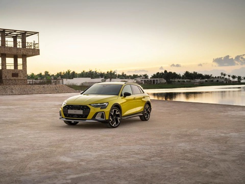 Audi A3 2025 ra mắt, thêm bản giả SUV nhìn như xe gầm cao thực sự- Ảnh 3. Phiên bản Allstreet là vũ khí bí mật mới của A3 khi mô phỏng thiết kế SUV bằng gầm nâng cao - Ảnh: Audi