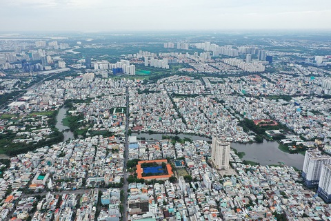 Định danh nhà đất: Phải cẩn thận để tránh chồng chéo, gây phiền hà cho dân- Ảnh 3. Định danh nhà đất cần thiết nhưng sẽ gặp nhiều khó khăn. Trong ảnh: nhà đất khu vực quận 8 (TP.HCM) - Ảnh: TỰ TRUNG