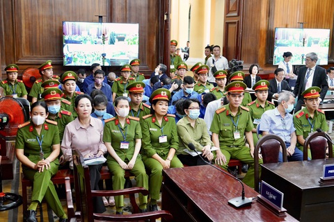 Các bị cáo tại phiên tòa - Ảnh: HỮU HẠNH Các bị cáo tại phiên tòa - Ảnh: HỮU HẠNH