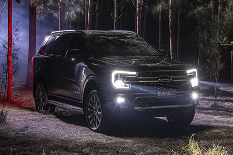 Ford Everest thêm bản mới cao cấp nhất cho Đông Nam Á, giá quy đổi 1,58 tỉ đồng- Ảnh 3. Ford Everest Platinum V6 có giá quy đổi 1,58 tỉ đồng - Ảnh: Ford