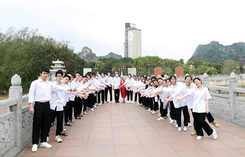 Học sinh Trường THPT Nguyễn Bỉnh Khiêm, Hải Phòng trong một hoạt động trải nghiệm - Ảnh nhà trường Học sinh Trường THPT Nguyễn Bỉnh Khiêm, Hải Phòng trong một hoạt động trải nghiệm - Ảnh: Nhà trường