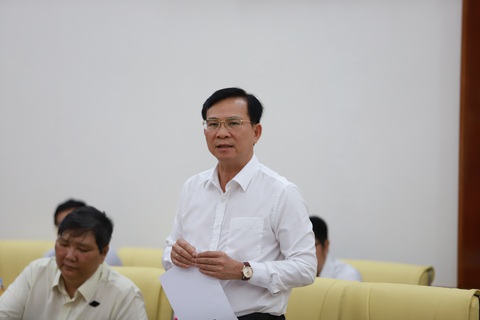 Chủ tịch UBND tỉnh Đắk Nông lo mắc nợ dân vì quy hoạch bô xít- Ảnh 4. Ông Hồ Văn Mười, chủ tịch UBND tỉnh Đắk Nông, nói 1/3 diện tích của tỉnh, hơn 1.000 dự án không triển khai được do vướng quy hoạch bô xít, tỉnh nợ dân quá nhiều - Ảnh: TRUNG TÂN