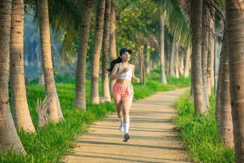 Mạng xã hội xôn xao, hỏi nhau 'bạn đã sống hạnh phúc chưa?'- Ảnh 4. Cư dân sống khỏe, hạnh phúc trong môi trường sống lý tưởng