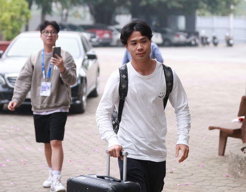 Tiền đạo Công Phượng đã hội quân cùng đội tuyển Việt Nam - Ảnh: SÓNG NGHỆ Tiền đạo Công Phượng đã hội quân cùng đội tuyển Việt Nam - Ảnh: SÓNG NGHỆ