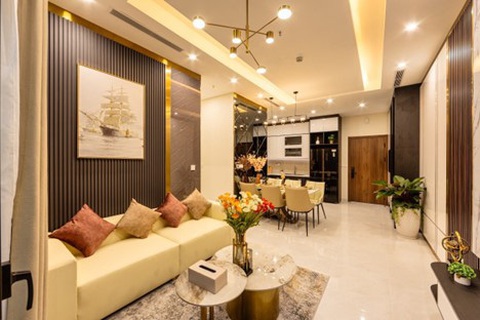 Giải mã sức hút của căn hộ '3 mặt hướng thủy' A&T Sky Garden- Ảnh 3. Phòng khách được bố trí liên thông với phòng bếp tạo không gian chung rộng rãi, thoáng đãng.