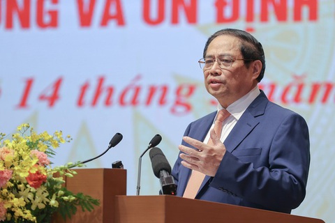Gần 14 triệu tỉ nằm trong ngân hàng, Thủ tướng ra chỉ đạo '5 tăng, 5 giảm'- Ảnh 1. Thủ tướng Phạm Minh Chính đưa ra định hướng chỉ đạo điều hành - Ảnh: VGP