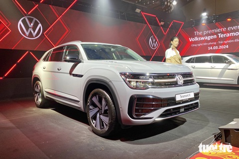 Volkswagen Teramont X ra mắt Việt Nam, giá từ 1,998 tỉ- Ảnh 2. Nhìn chung, Volkswagen Teramont X là bản coupe của Teramont. Thiết kế Teramont X vừa ra mắt có nhiều điểm khác biệt Teramont đang bán trên thị trường bởi đây là bản nâng cấp mới. Nếu Teramont bản mới về Việt Nam trong thời gian tới, 2 mẫu xe này sẽ có thiết kế tương đồng