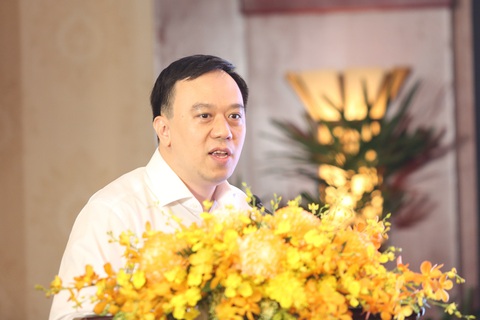 Báo chí dữ liệu đóng vai trò rất quan trọng trong đổi mới báo chí- Ảnh 2. Ông Ngô Việt Anh phát biểu tham luận tại phiên thảo luận - Ảnh: PHƯƠNG QUYÊN