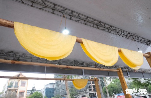 Nghệ nhân phở Vân Cù, Nam Định nấu nồi phở khổng lồ- Ảnh 3. Phở Mông Hà Giang có mặt tại Festival phở 2024 ở Nam Định - Ảnh: HÀ THANH