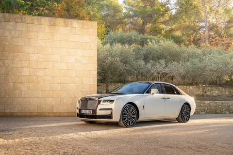 BMW khai tử hàng loạt xe kén khách, có cả Rolls-Royce Ghost- Ảnh 3. Rolls-Royce Ghost cũng có thể bị khai tử, nhưng là để BMW dành sân chơi cho Alpina - một thương hiệu con khác của hãng được định hướng siêu sang hóa - Ảnh: Rolls-Royce