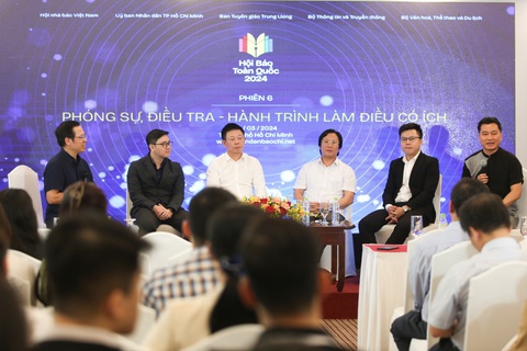 Phóng viên phải tự bảo vệ được mình mới có thể bảo vệ được sự thật và lẽ phải- Ảnh 1. Phiên thảo luận về chủ đề “Phóng sự, phóng sự điều tra và hành trình làm điều có ích” - Ảnh: PHƯƠNG QUYÊN
