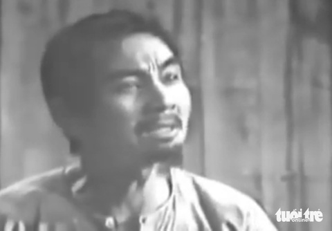 Vai ông Bảy Đờn trong Người ven đô được xem là một trong những vai diễn để đời của cố nghệ sĩ Thành Được - Ảnh chụp màn hình: LINH ĐOAN Vai ông Bảy Đờn trong Người ven đô được xem là một trong những vai diễn để đời của cố nghệ sĩ Thành Được - Ảnh chụp màn hình: LINH ĐOAN