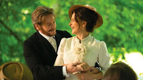 Juliette Binoche và Benoît Magimel trong Muôn Vị Nhân Gian của Trần Anh Hùng - Ảnh: IFC FILMS Juliette Binoche và Benoît Magimel trong Muôn vị nhân gian của Trần Anh Hùng - Ảnh: IFC Fims