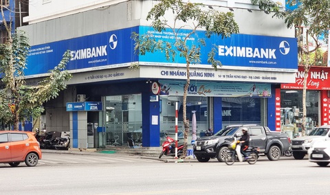 Thanh tra Ngân hàng Nhà nước chi nhánh Quảng Ninh đang yêu cầu Eximbank báo cáo sự việc liên quan thẻ tín dụng - Ảnh: TIẾN THẮNG Thanh tra Ngân hàng Nhà nước chi nhánh Quảng Ninh đang yêu cầu Eximbank báo cáo sự việc liên quan thẻ tín dụng - Ảnh: TIẾN THẮNG