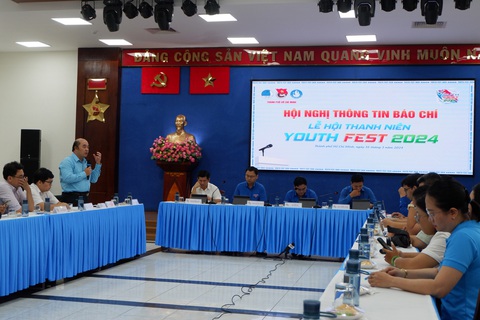 Chiếu phim Đào, phở và piano tại Lễ hội thanh niên 2024- Ảnh 2. Các khách mời góp ý cho Lễ hội thanh niên 2024 - Ảnh: K.ANH