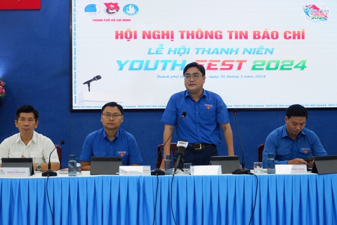 Chiếu phim Đào, phở và piano tại Lễ hội thanh niên 2024- Ảnh 1. Phó bí thư thường trực Thành Đoàn, Chủ tịch Hội Liên hiệp thanh niên Việt Nam TP.HCM Ngô Minh Hải phát biểu tại buổi giới thiệu Lễ hội thanh niên năm 2024 - Ảnh: K.ANH