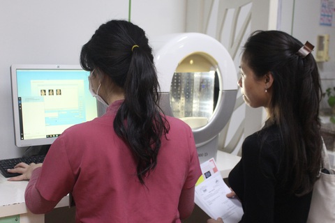 Mùa nồm ẩm, da có cần dưỡng ẩm, bôi kem chống nắng? - Ảnh 1. Mùa nồm ẩm, da có cần dưỡng ẩm, bôi kem chống nắng? - Ảnh 1.