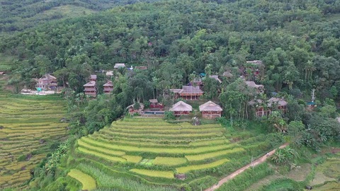 Một góc bản dân tộc Thái trong Khu du lịch sinh thái Pù Luông, huyện Bá Thước (Thanh Hóa) - Ảnh: HÀ ĐỒNG. Một góc bản dân tộc Thái trong Khu du lịch sinh thái Pù Luông, huyện Bá Thước (Thanh Hóa) - Ảnh: HÀ ĐỒNG